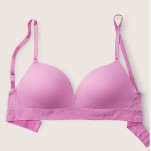 NWT VICTORIAS SECRET | no wire push up bra